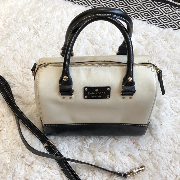 kate spade Handbags - Kate Spade Shoulder Bag with Strap